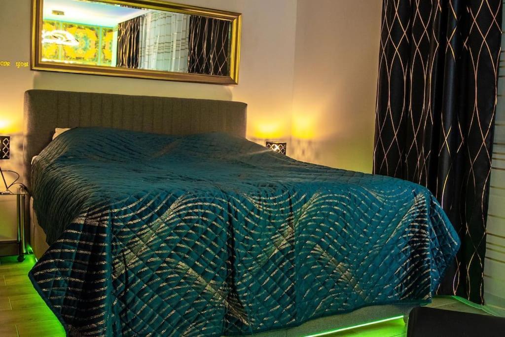 Luxury Love Room Spa Whirlpool Jacuzzi Nuremberga Exterior foto